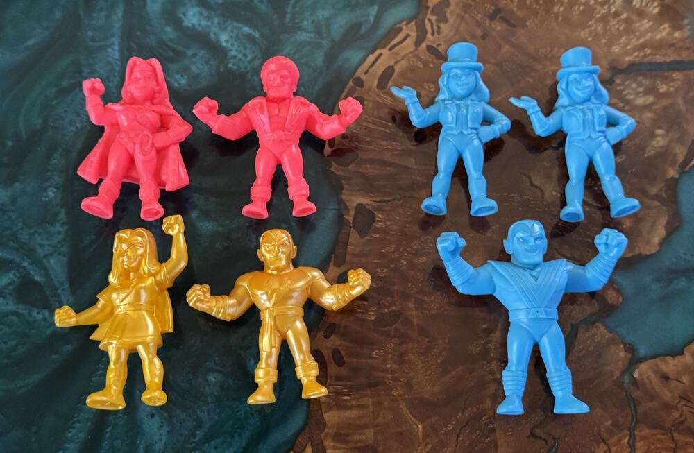 Wendy’s Kids’ Meal Toys DC Superheroes Mini Figures Lot of 7